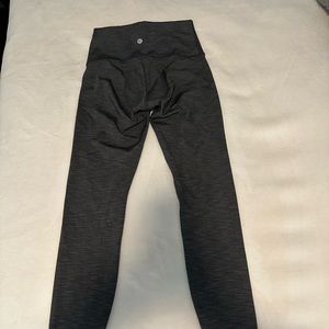 New Wonder Under Lululemon leggings size 4